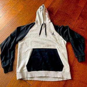 Men’s Air Jordan large hooded sweatshirt